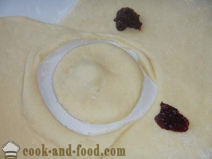 Πλούσια λουκουμάδες ζύμη που γεμίζουν με μαρμελάδα - πώς να το κάνουμε ντόνατς σε ξηρή μαγιά και το γάλα, ένα βήμα προς βήμα φωτογραφίες συνταγή