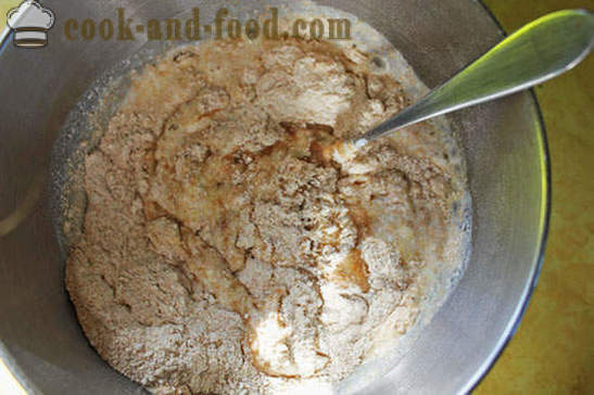 Ψωμί χωρίς μαγιά και μαγιά γιαουρτιού, ψημένο στο φούρνο - σιτάρι - σίκαλης, σπιτικό απλή συνταγή με μια φωτογραφία