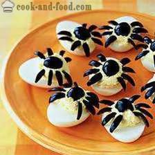 Γεμιστά αυγά ή σνακ Απόκριες συνταγές: «μάτια βαμπίρ Αυγό» ή «Εισβολή των αράχνες»