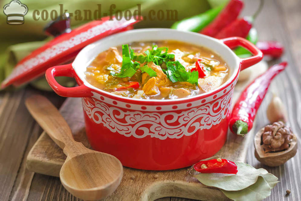 Συνταγή για σούπα Kharcho στο σπίτι